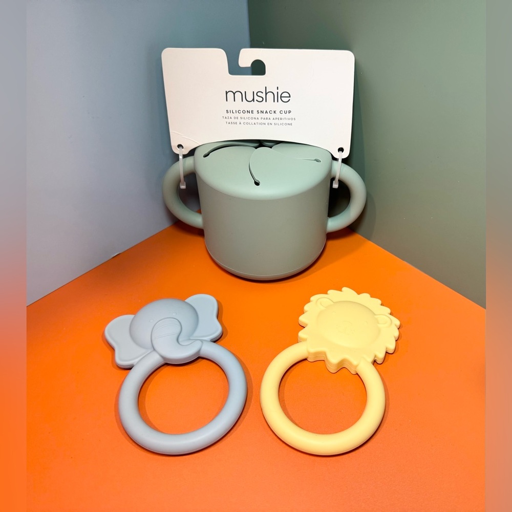 MUSHIE Baby Bundle - Silicone Snack Cup + Elephant & Lion Teethers - NEW!